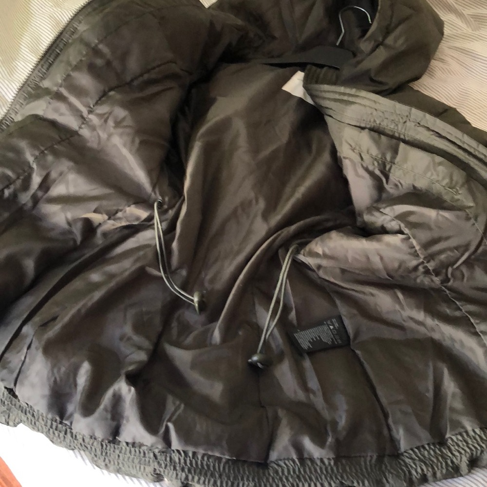 H&M Puffer Jacket - Picture 4 of 7